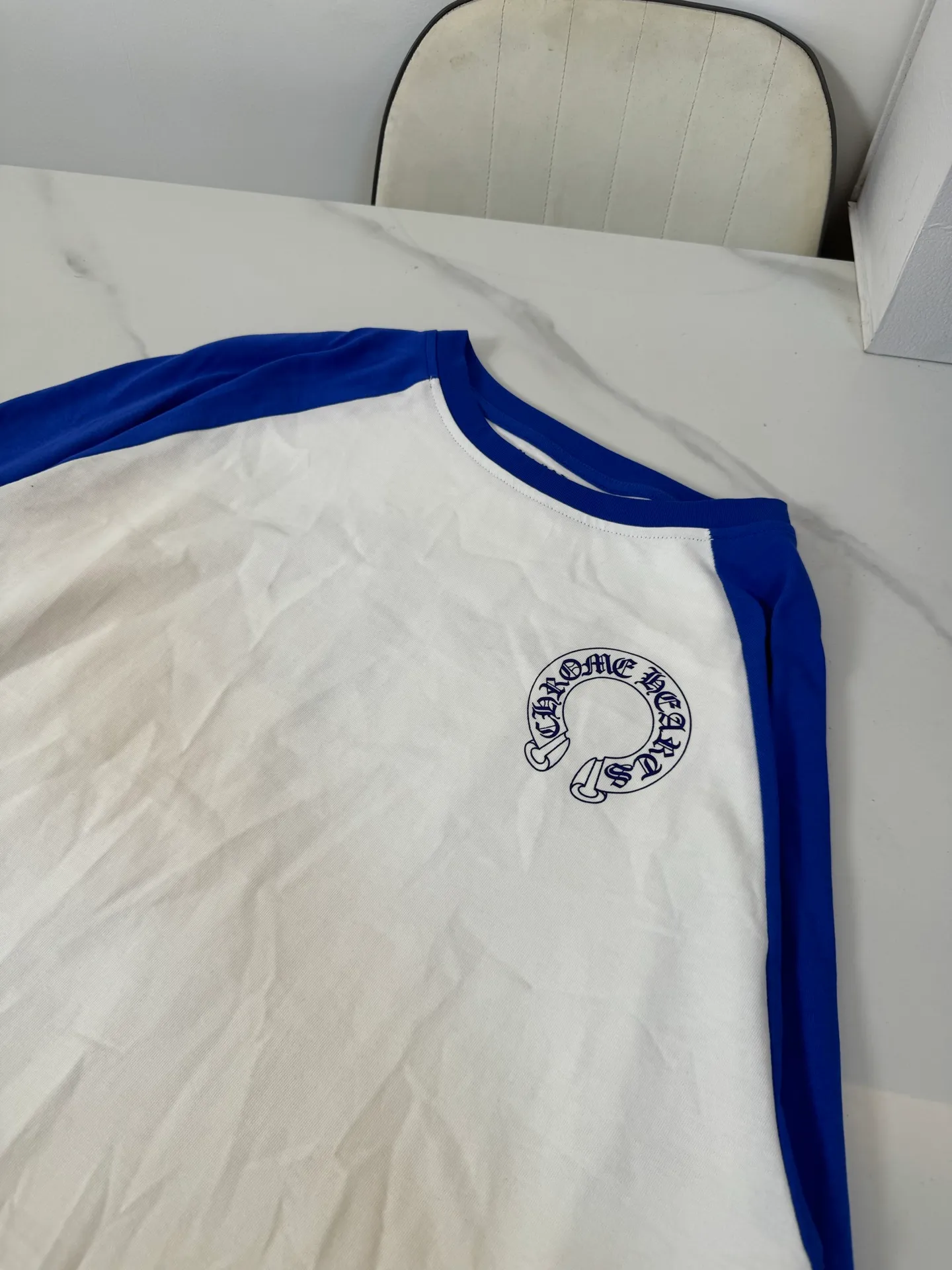 P130 Style No.: S105 Chrome Hearts/Chrome Hearts 23ss Sanskrit horseshoe splicing printed popular long-sleeved T-shirt 260g 70 pure cotton double yarn, skin-friendly, comfortable, soft and breathable. Matching threads, long-lasting washing without deformation. Color: White Black White Blue -Size: S M L XL